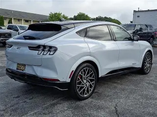 Ford Mustang Mach-E 2023 AWD GT 4p SUV