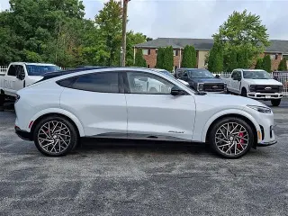 Ford Mustang Mach-E 2023 AWD GT 4p SUV