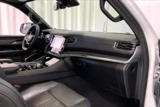 Jeep Wagoneer L 2024 4x2 Serie II 4p SUV