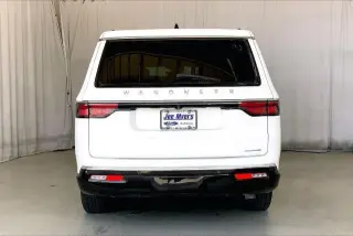 Jeep Wagoneer L 2024 4x2 Serie II 4p SUV