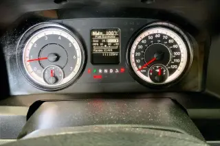 Ram 1500 Classic 2019 4x4 Tradesman 4p. Cabina Cuadrada Cuadrada 6,3 pies ST Camioneta