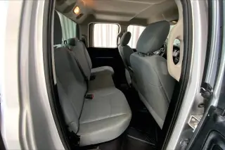 Ram 1500 Classic 2019 4x4 Tradesman 4p. Cabina Cuadrada Cuadrada 6,3 pies ST Camioneta