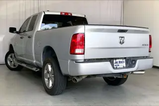 Ram 1500 Classic 2019 4x4 Tradesman 4p. Cabina Cuadrada Cuadrada 6,3 pies ST Camioneta