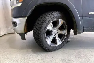 Ram 1500 2021 4x4 Laramie 4p Camioneta Cabina Extendida 5.6 ft. SB