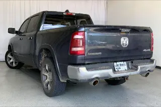 Ram 1500 2021 4x4 Laramie 4p Camioneta Cabina Extendida 5.6 ft. SB