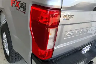 Ford F-350 Super Duty 2022 4x4 King Ranch 4p. Cabina de Tripulação 6.8 ft. SB SRW Camioneta