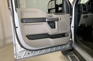 Ford F-350 Super Duty 2022 4x4 King Ranch 4p. Cabina de Tripulação 6.8 ft. SB SRW Camioneta