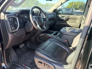 Chevrolet Silverado 1500 2020 4x4 LT Trail Boss 4p. Cabina de Tripulante 5.8 ft. SB