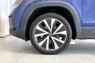 Volkswagen Taos 2023 SE 4p SUV