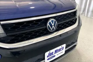 Volkswagen Taos 2023 SE 4p SUV