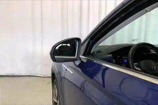 Volkswagen Taos 2023 SE 4p SUV