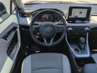 Toyota RAV4 2024 AWD XLE Premium SUV 4p.