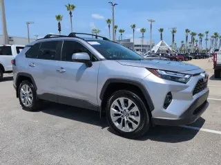 Toyota RAV4 2024 AWD XLE Premium SUV 4p.