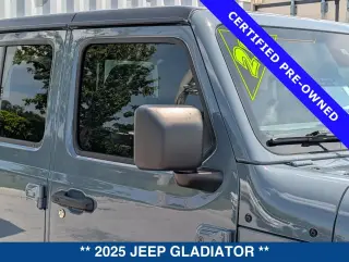 Jeep Gladiator 2025 4x4 Mojave 4p Cabina de Tripulante 5,0 ft. CA
