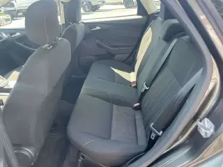 Ford Focus 2018 SE 4p Sedan