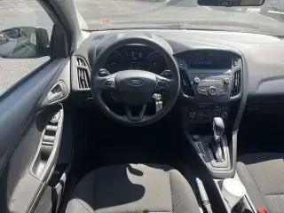 Ford Focus 2018 SE 4p Sedan