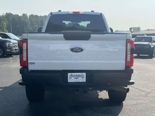 Ford F-250 Super Duty 2024 4x4 XLT 4dr Crew Cab 6.8 ft. SB Pickup