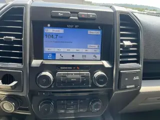 Ford F-150 2018 4x2 King Ranch 4p SuperCrew 5.5 ft. SB
