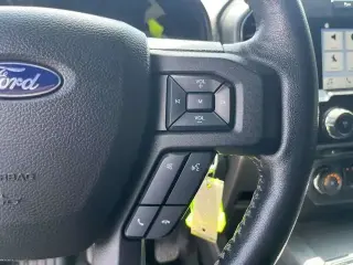 Ford F-150 2017 4x2 Lariat 4p SuperCrew 5.5 ft. SB
