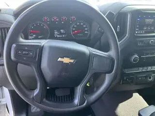 Chevrolet Silverado 2500HD 2022 4x4 Custom 4dr Crew Cab SB