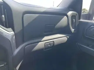Chevrolet Silverado 2500HD 2022 4x4 Custom 4dr Crew Cab SB