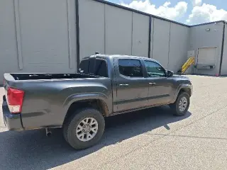 Toyota Tacoma 2017 4x2 SR5 4p Doble Cab 5.0 ft SB