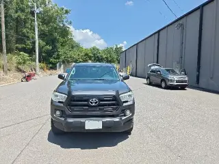 Toyota Tacoma 2017 4x2 SR5 4p Doble Cab 5.0 ft SB