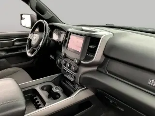 Ram 1500 2022 4x4 Big Horn 4p Crew Cab 5.6 ft. SB Camioneta
