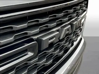 Ram 1500 2022 4x4 Big Horn 4p Crew Cab 5.6 ft. SB Camioneta