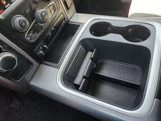 Ram 1500 Classic 2023 4x2 SLT 4p Camioneta Cabina Cuadrada 5.5 pies BA