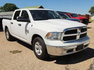 Ram 1500 Classic 2023 4x2 SLT 4p Camioneta Cabina Cuadrada 5.5 pies BA