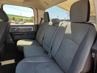Ram 1500 Classic 2023 4x2 SLT 4p Camioneta Cabina Cuadrada 5.5 pies BA