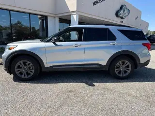 Ford Explorer 2023 XLT 4p SUV