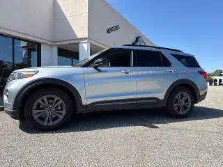 Ford Explorer 2023 XLT 4p SUV