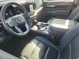 GMC Sierra 1500 2024 4x2 Elevation 4p. Cabina Crew de 5.8 pies de caja trasera
