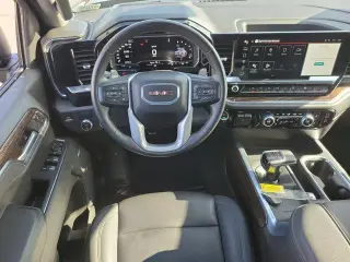GMC Sierra 1500 2024 4x2 Elevation 4p. Cabina Crew de 5.8 pies de caja trasera