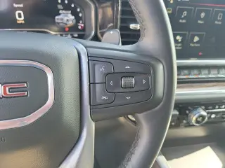 GMC Sierra 1500 2024 4x2 Elevation 4p. Cabina Crew de 5.8 pies de caja trasera