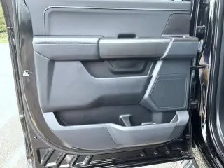 Ford F-150 2023 4x4 XLT 4p SuperCrew 5.5 ft. SB