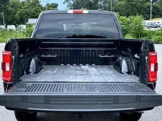 Ford F-150 2023 4x4 XLT 4p SuperCrew 5.5 ft. SB