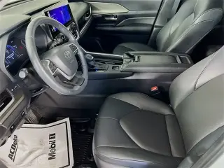 Toyota Grand Highlander 2024 XLE 4p SUV