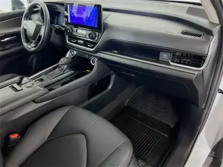 Toyota Grand Highlander 2024 XLE 4p SUV