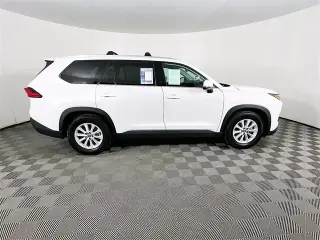 Toyota Grand Highlander 2024 XLE 4p SUV