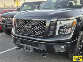 Nissan Titan XD 2019 4x4 S 4dr Crew Cab (Diésel)