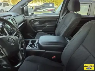 Nissan Titan XD 2019 4x4 S 4dr Crew Cab (Diésel)