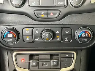 GMC Terrain 2024 AWD Denali 4p SUV