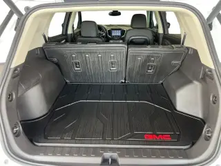GMC Terrain 2024 AWD Denali 4p SUV