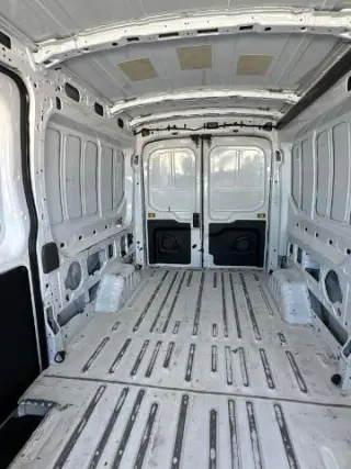 Ford Transit 2024 250 3dr LWB Medio Techo Bajo Camioneta de Carga