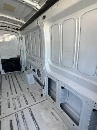 Ford Transit 2024 250 3dr LWB Medio Techo Bajo Camioneta de Carga