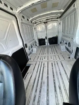 Ford Transit 2024 250 3dr LWB Medio Techo Bajo Camioneta de Carga