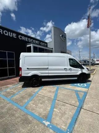 Ford Transit 2024 250 3dr LWB Medio Techo Bajo Camioneta de Carga